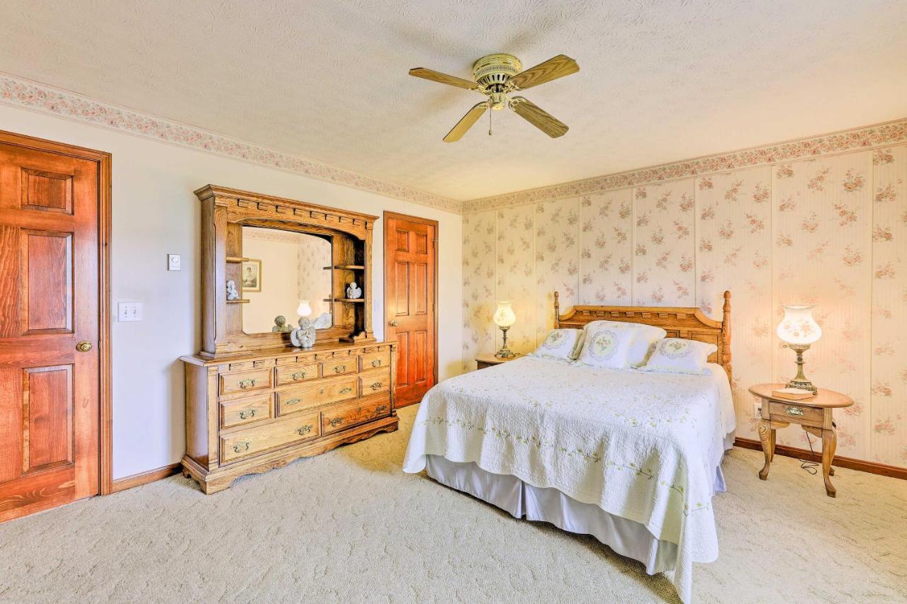 Charming Williamstown Retreat With Private Yardヴィラ エクステリア 写真