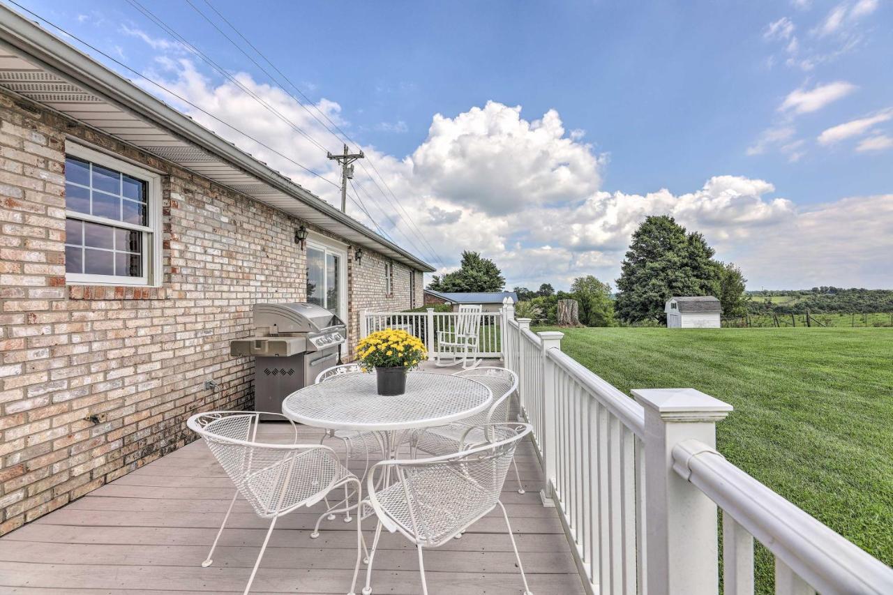 Charming Williamstown Retreat With Private Yardヴィラ エクステリア 写真